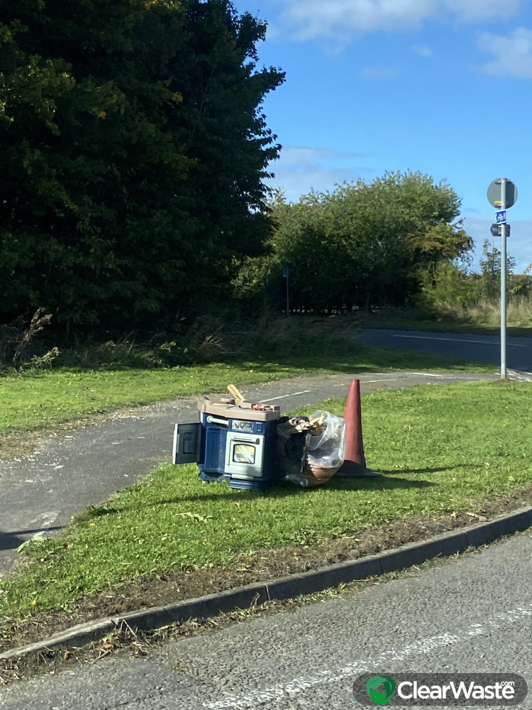 Flytipping in Caistor Road, Market Rasen ClearWaste