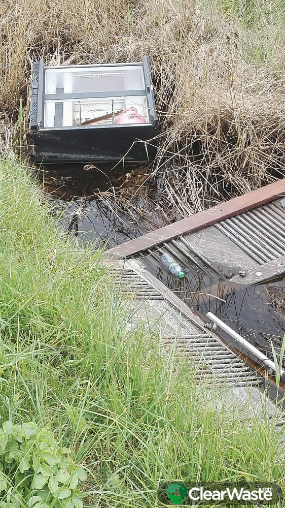 Fly-tipping in Shellness Road, Sheerness - ClearWaste